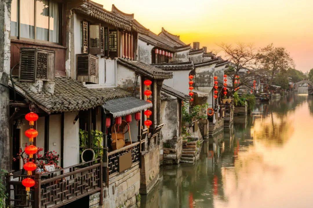普通人到底选择回3-4小城市发展，还是留在大城市继续打工？游戏画面